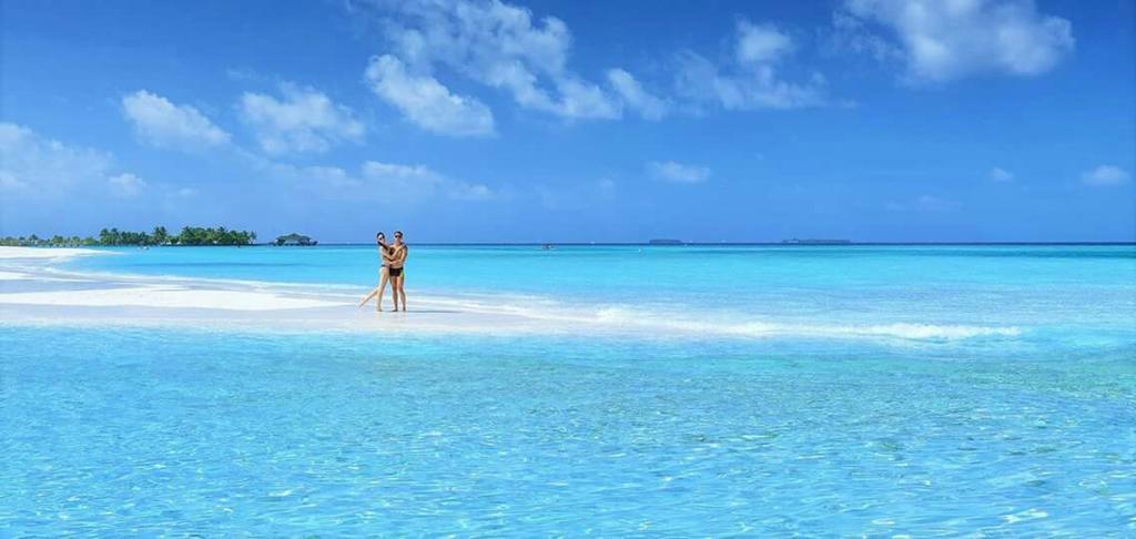 Batuta Maldives Surf View Ξενοδοχείο Thulusdhoo Εξωτερικό φωτογραφία
