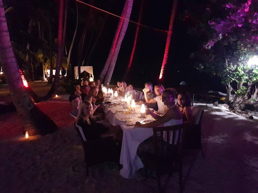 Batuta Maldives Surf View Ξενοδοχείο Thulusdhoo Εξωτερικό φωτογραφία
