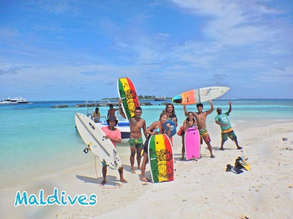 Batuta Maldives Surf View Ξενοδοχείο Thulusdhoo Εξωτερικό φωτογραφία